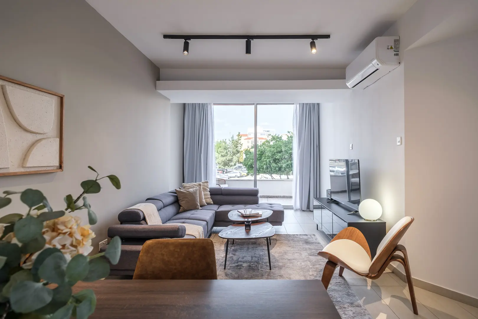 MARINOS COURT I – photo 3 of 30