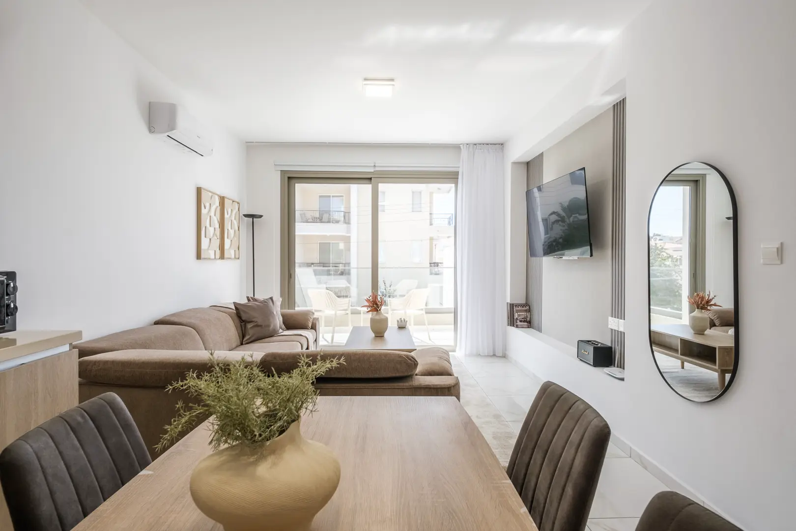ADOLINA COURT III – photo 8 of 26