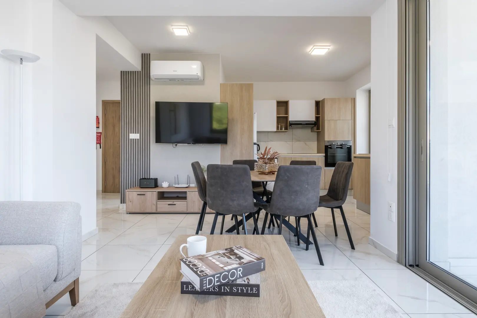 ADOLINA COURT IV