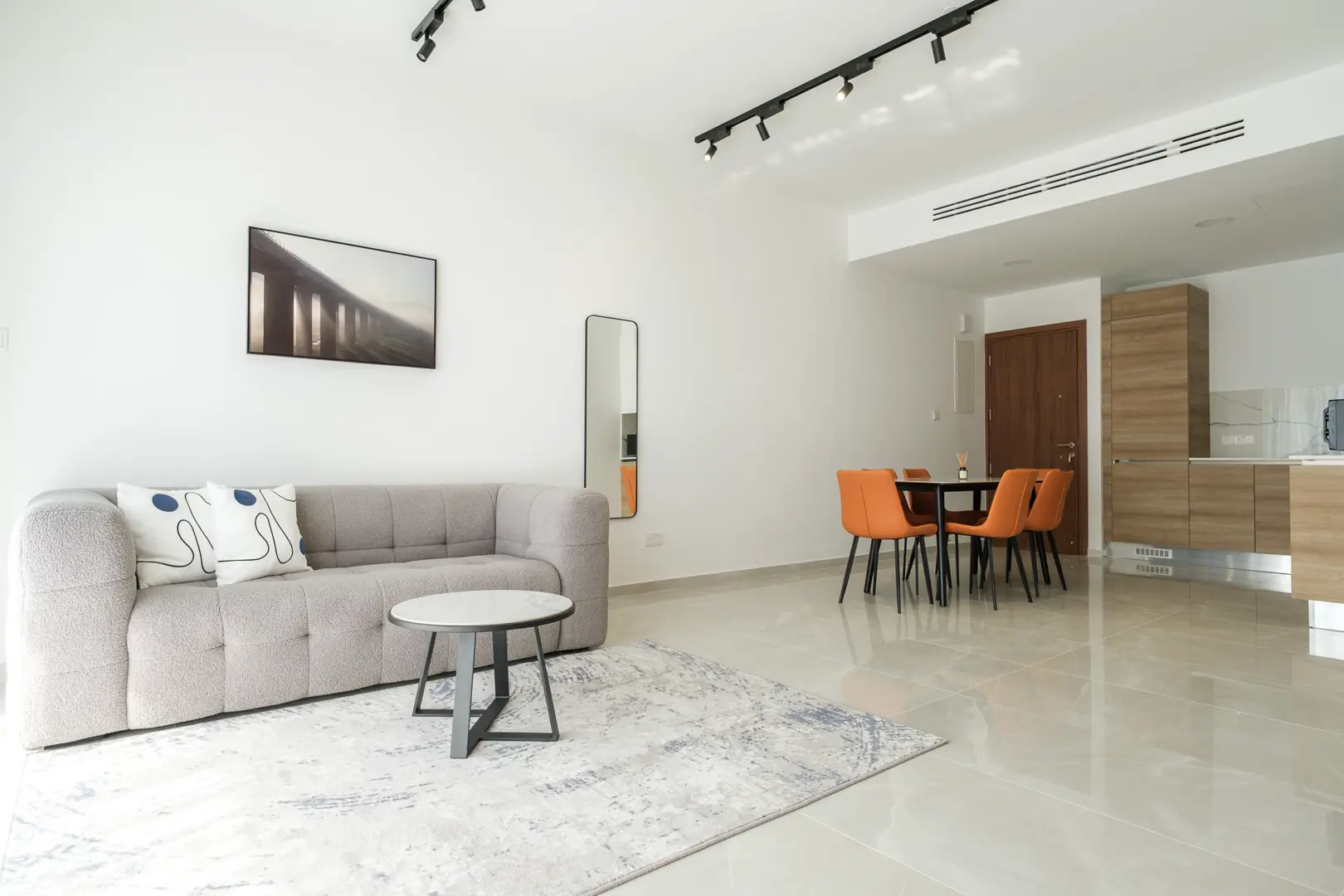 MIDAS RESIDENCE B X – photo 4 of 25