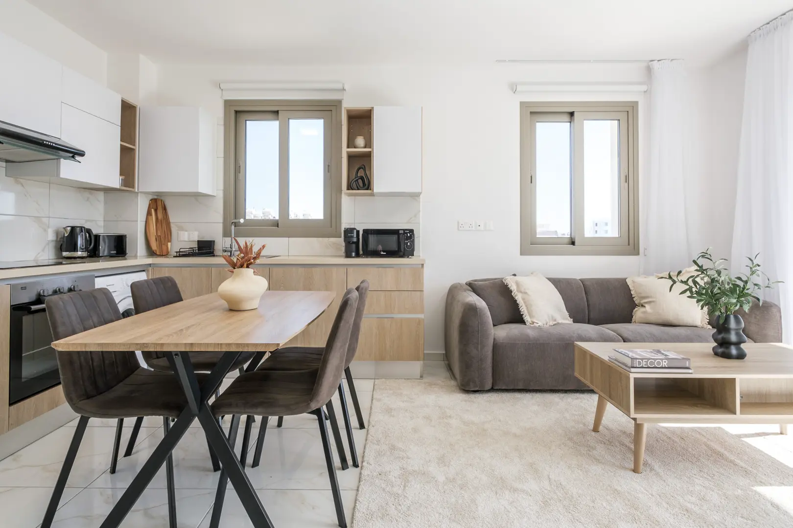 ADOLINA COURT XII – photo 8 of 24