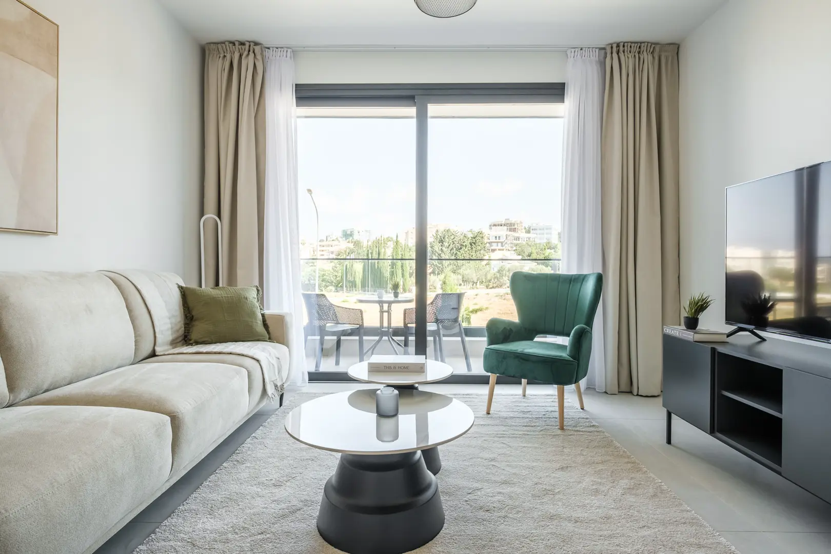 BLUE STAR RESIDENCES I