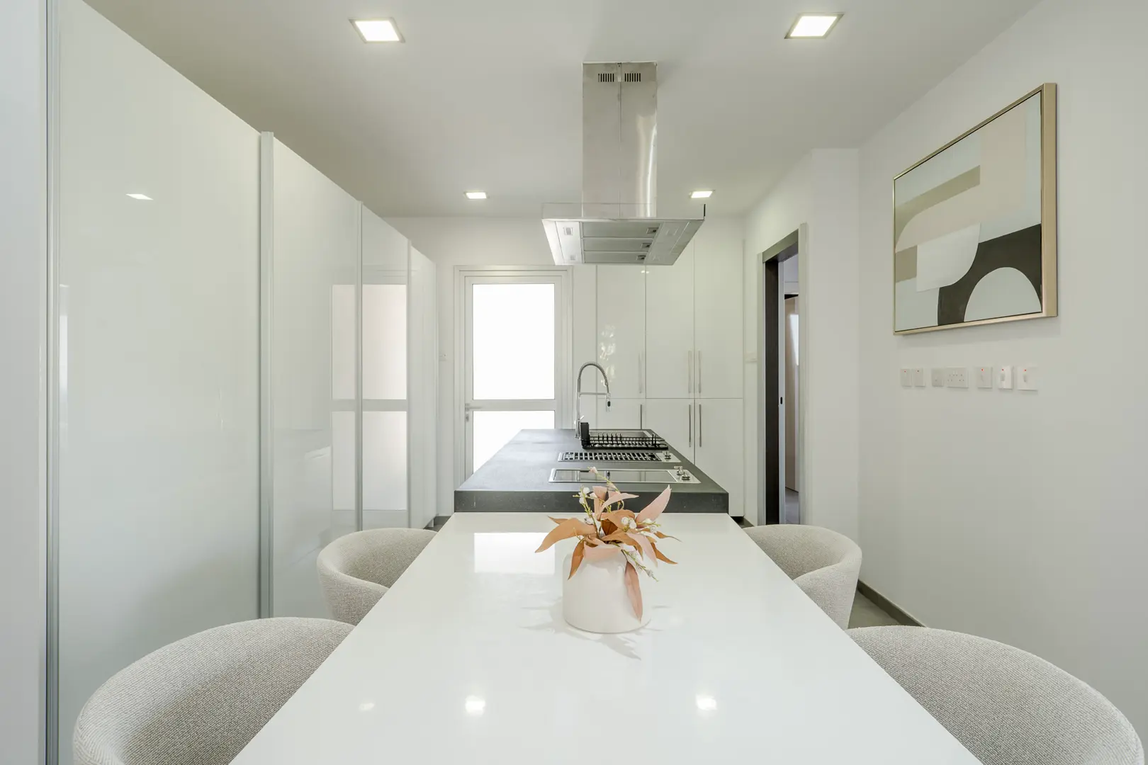 PANARETOS THANOS MANSIONS I – photo 8 of 25