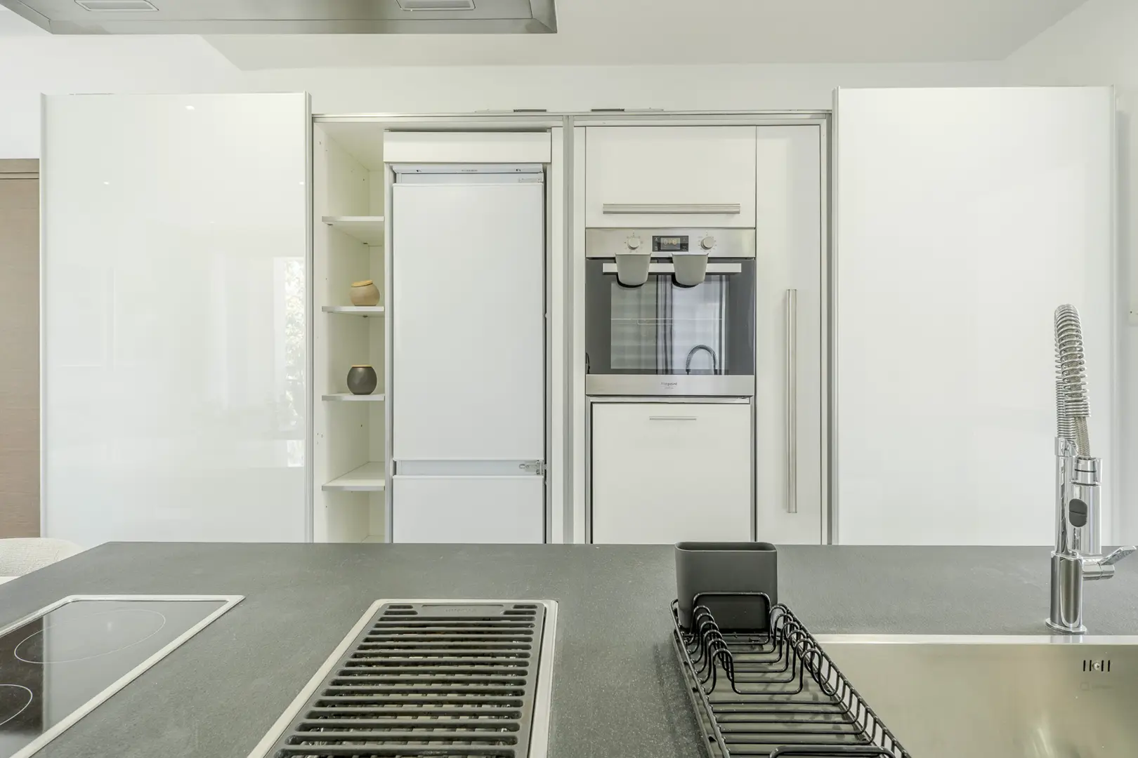 PANARETOS THANOS MANSIONS I – photo 10 of 25